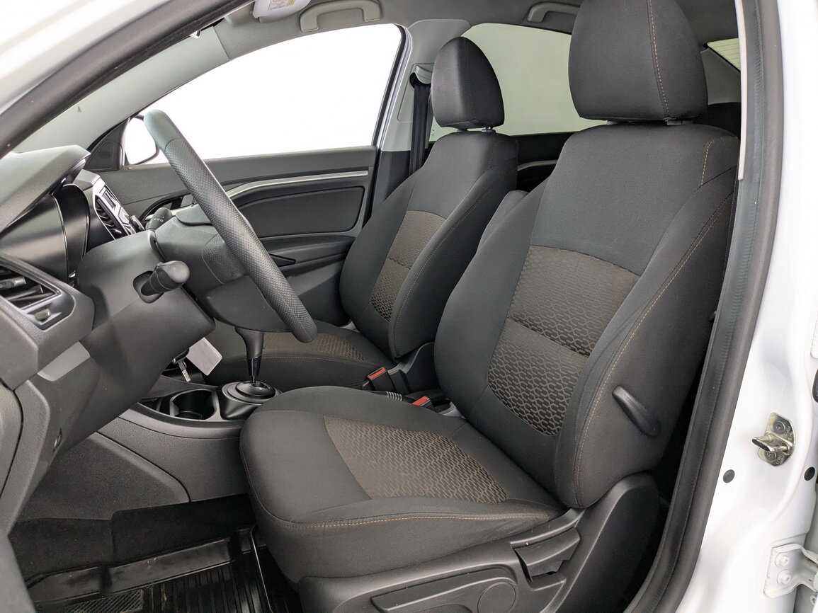 Купить Lada (ВАЗ) Vesta с пробегом. Фото: #16