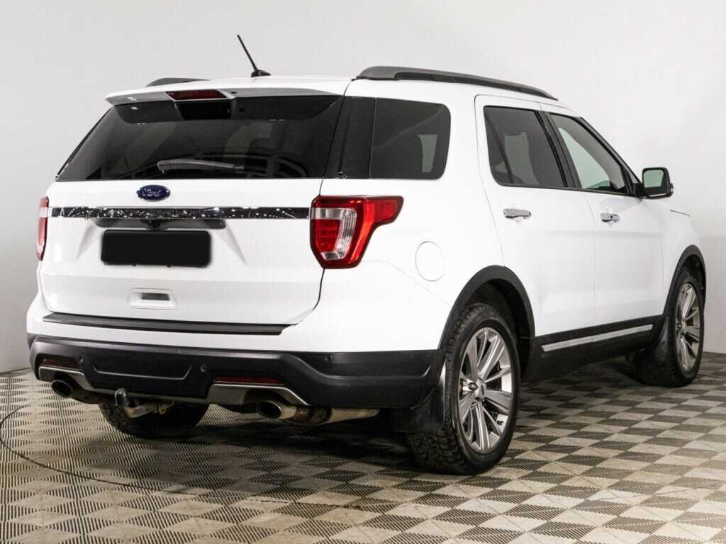 Купить Ford Explorer с пробегом. Фото: #3