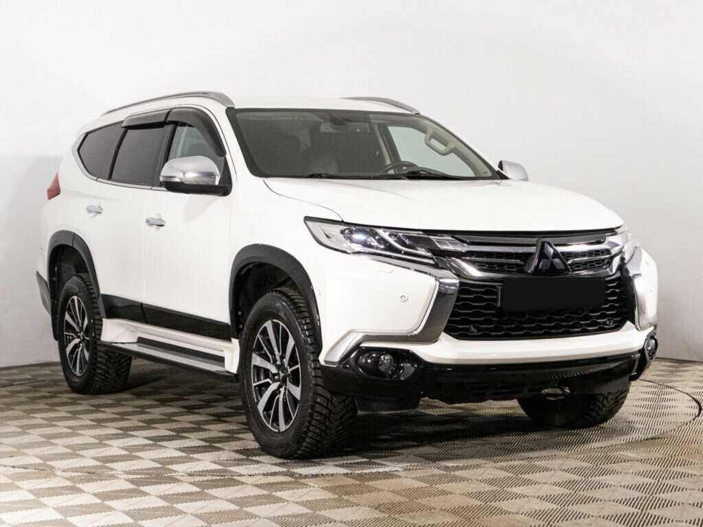 Купить Mitsubishi Pajero Sport с пробегом. Фото: #2
