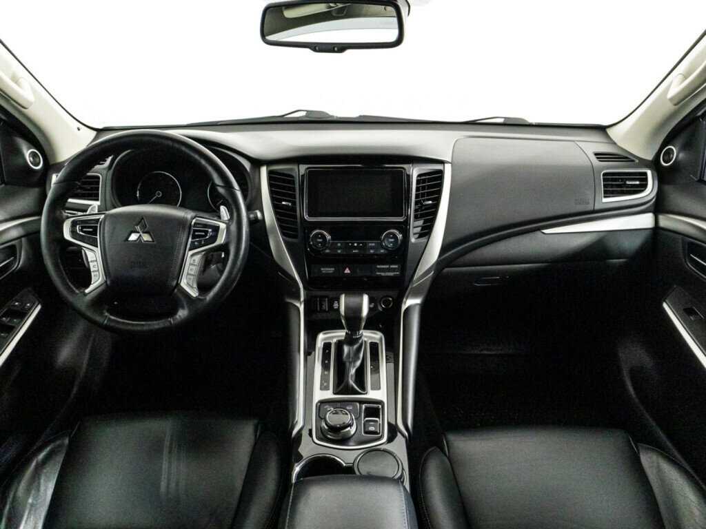 Купить Mitsubishi Pajero Sport с пробегом. Фото: #12