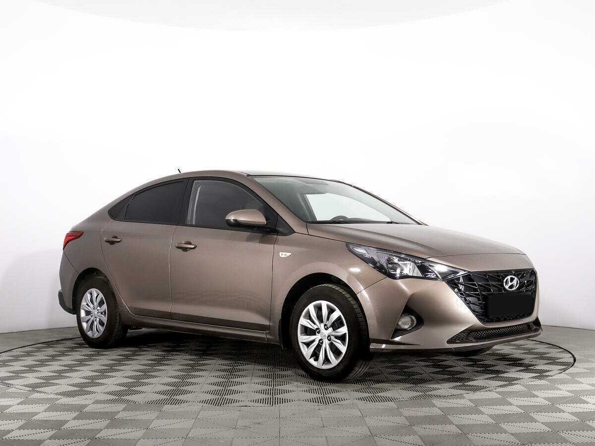 Купить Hyundai Solaris с пробегом. Фото: #2