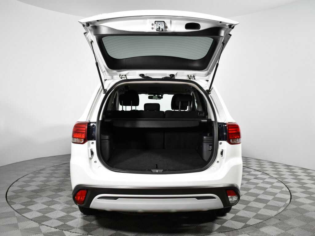 Купить Mitsubishi Outlander с пробегом. Фото: #16