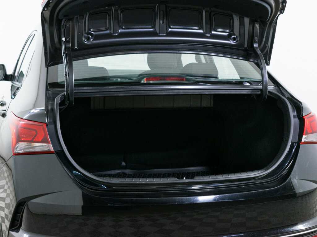 Купить Hyundai Solaris с пробегом. Фото: #6