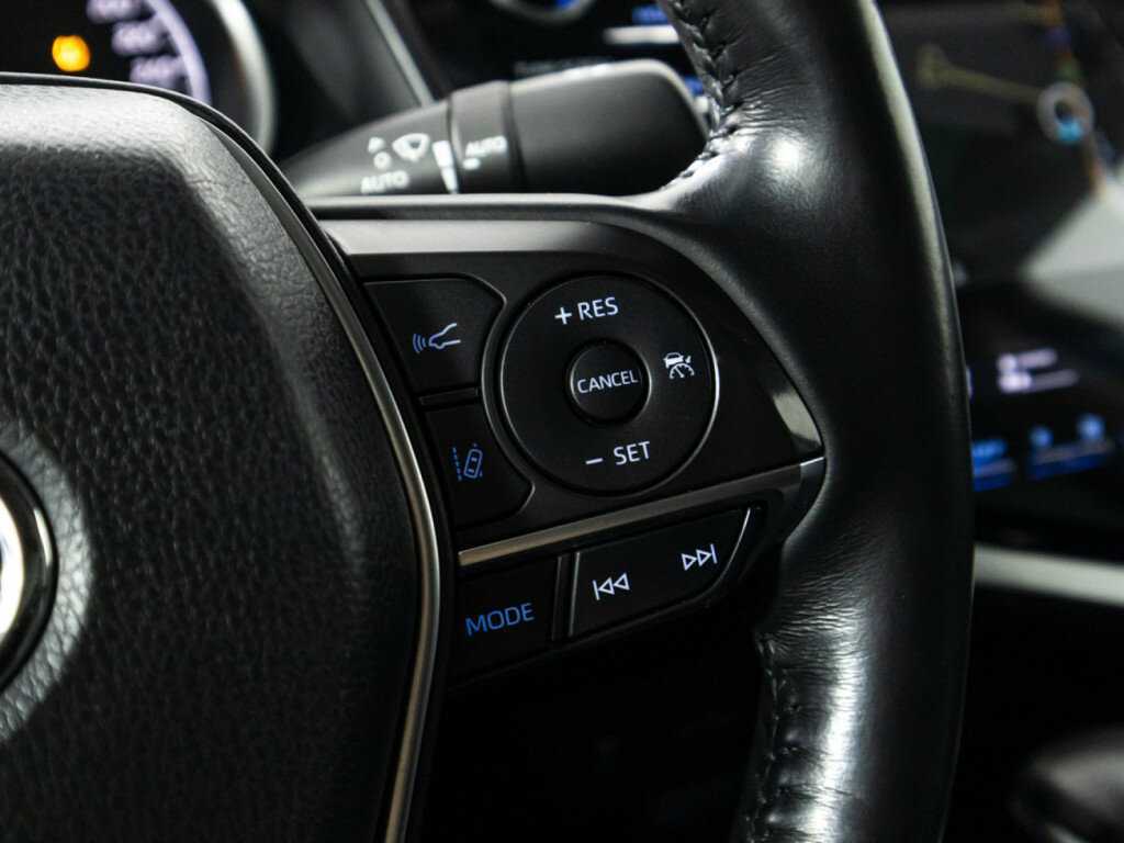 Купить Toyota Camry с пробегом. Фото: #21