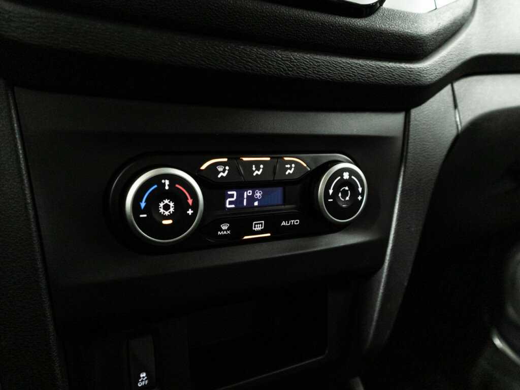 Купить Lada (ВАЗ) XRAY с пробегом. Фото: #14