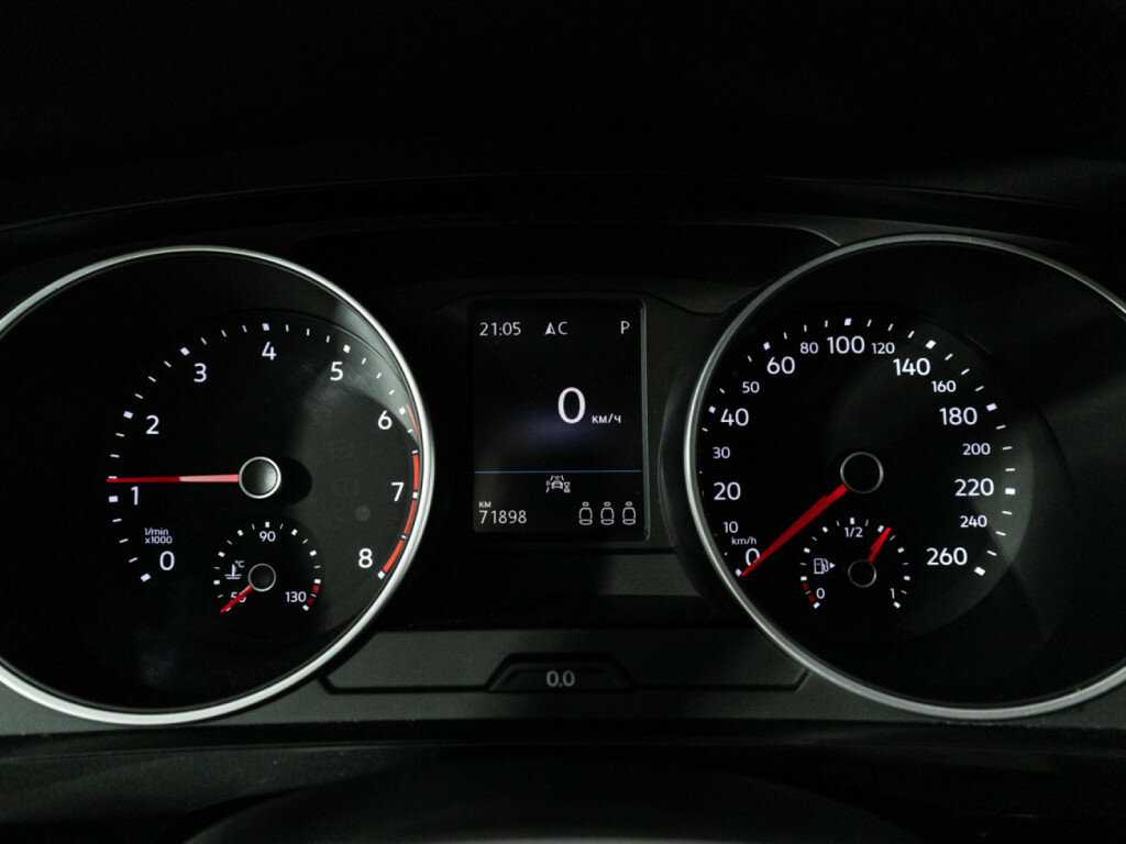 Купить Volkswagen Tiguan с пробегом. Фото: #11