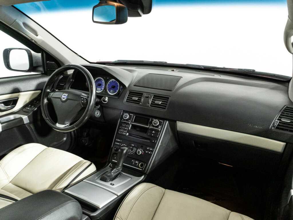 Купить Volvo XC90 с пробегом. Фото: #8