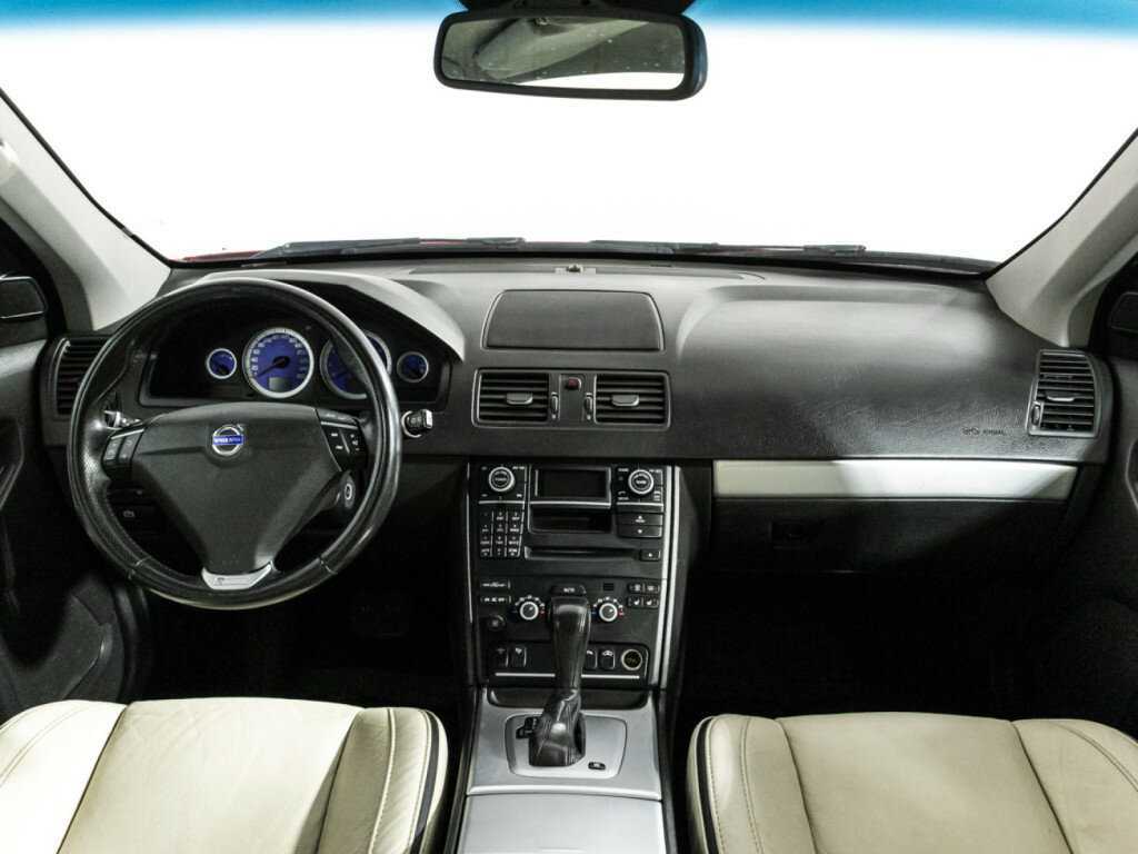 Купить Volvo XC90 с пробегом. Фото: #12