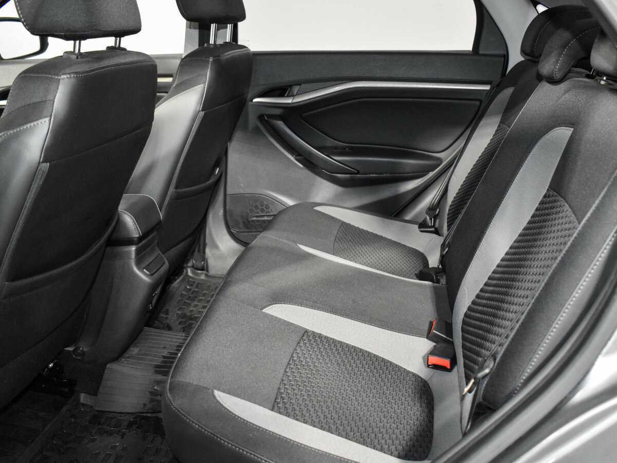 Купить Lada (ВАЗ) Vesta с пробегом. Фото: #11