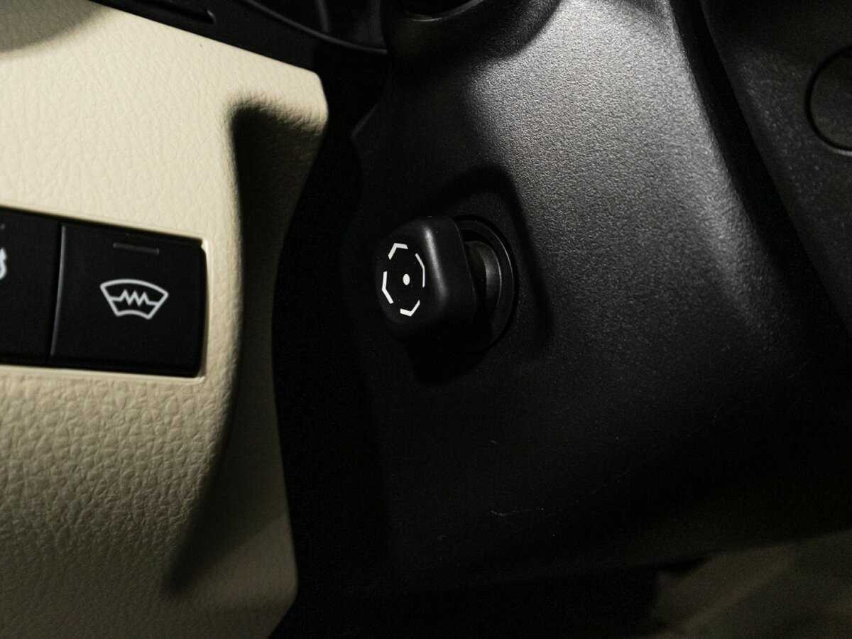 Купить Toyota Camry с пробегом. Фото: #17