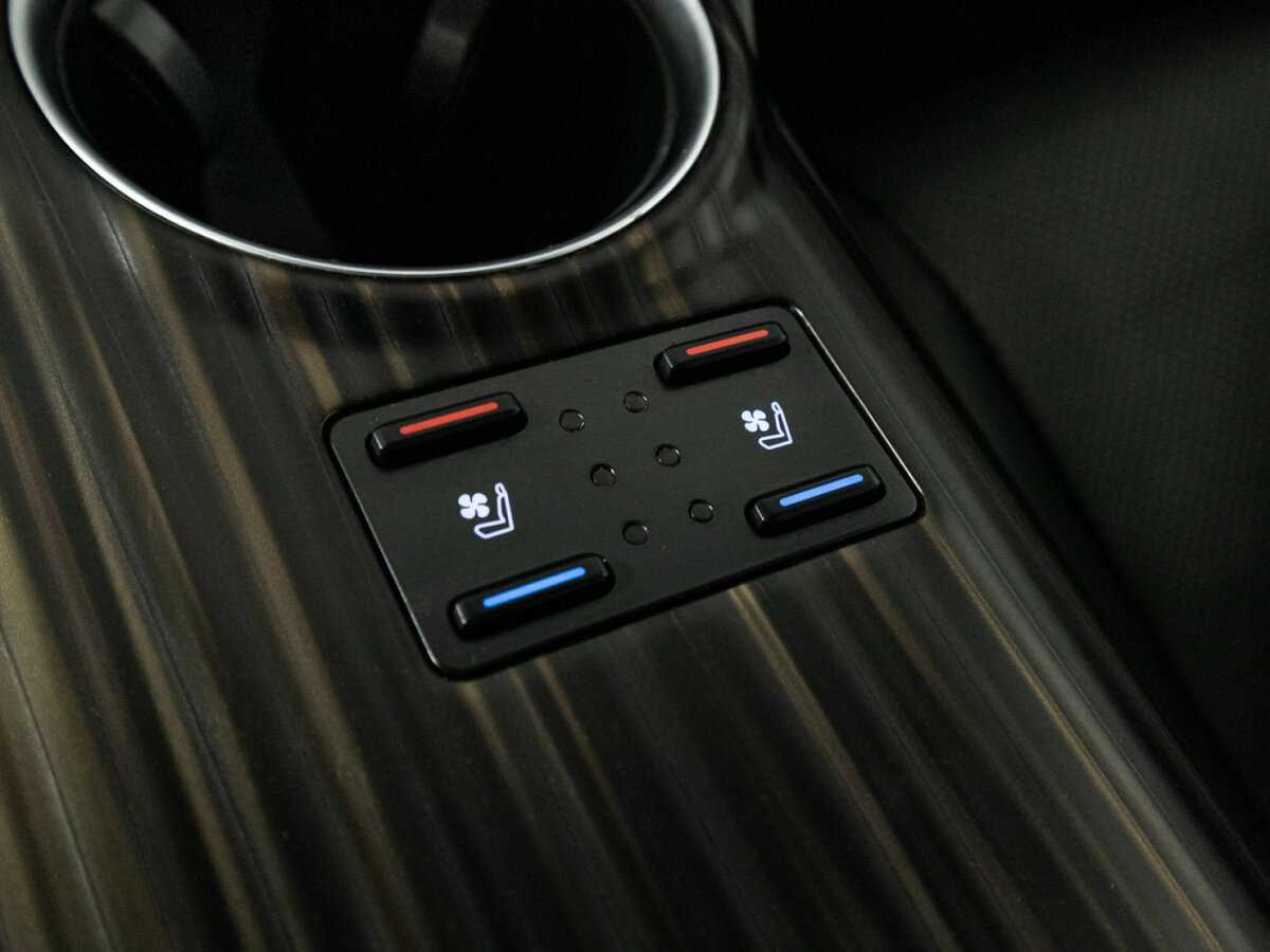 Купить Toyota Camry с пробегом. Фото: #21