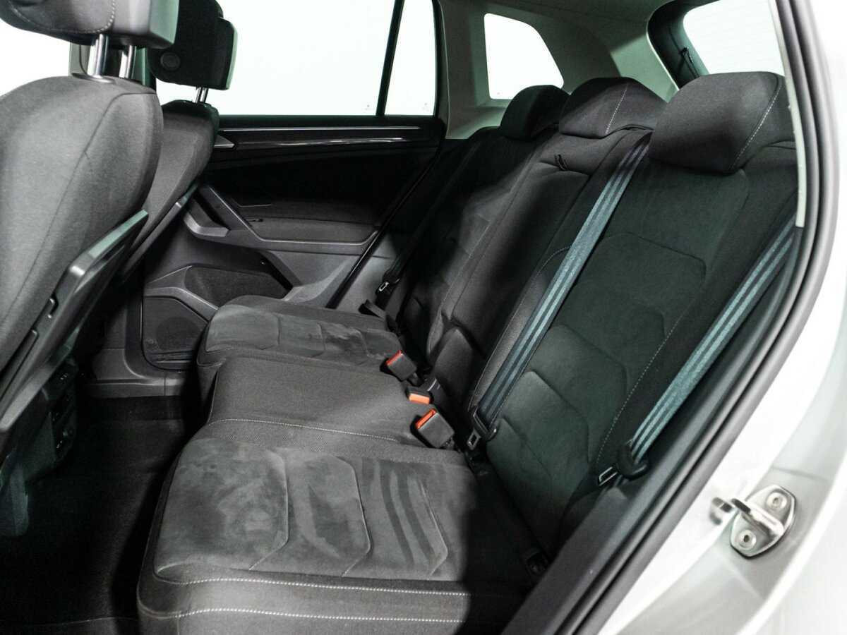 Купить Volkswagen Tiguan с пробегом. Фото: #9
