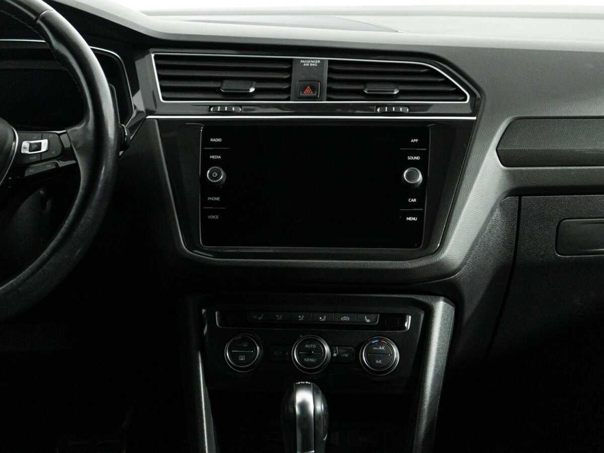 Купить Volkswagen Tiguan с пробегом. Фото: #13