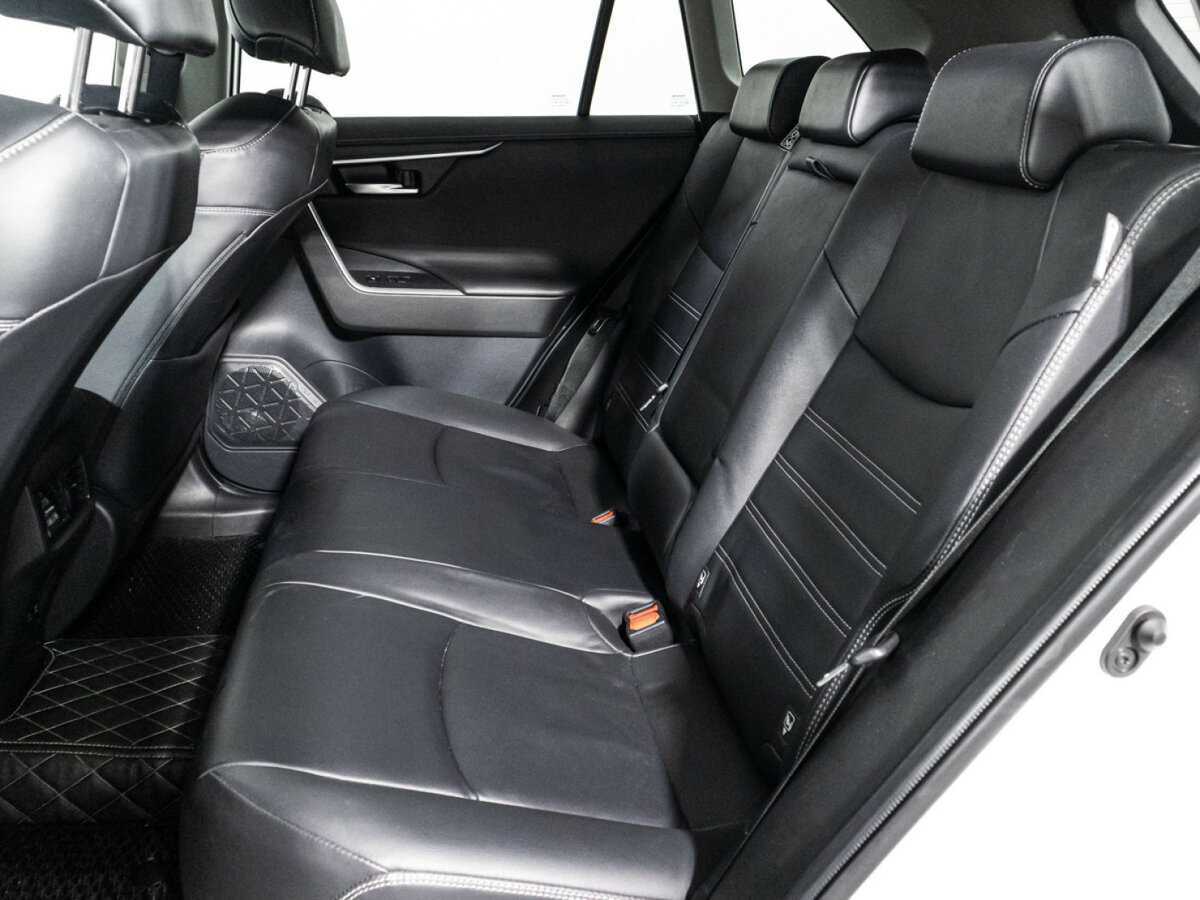 Купить Toyota RAV4 с пробегом. Фото: #9