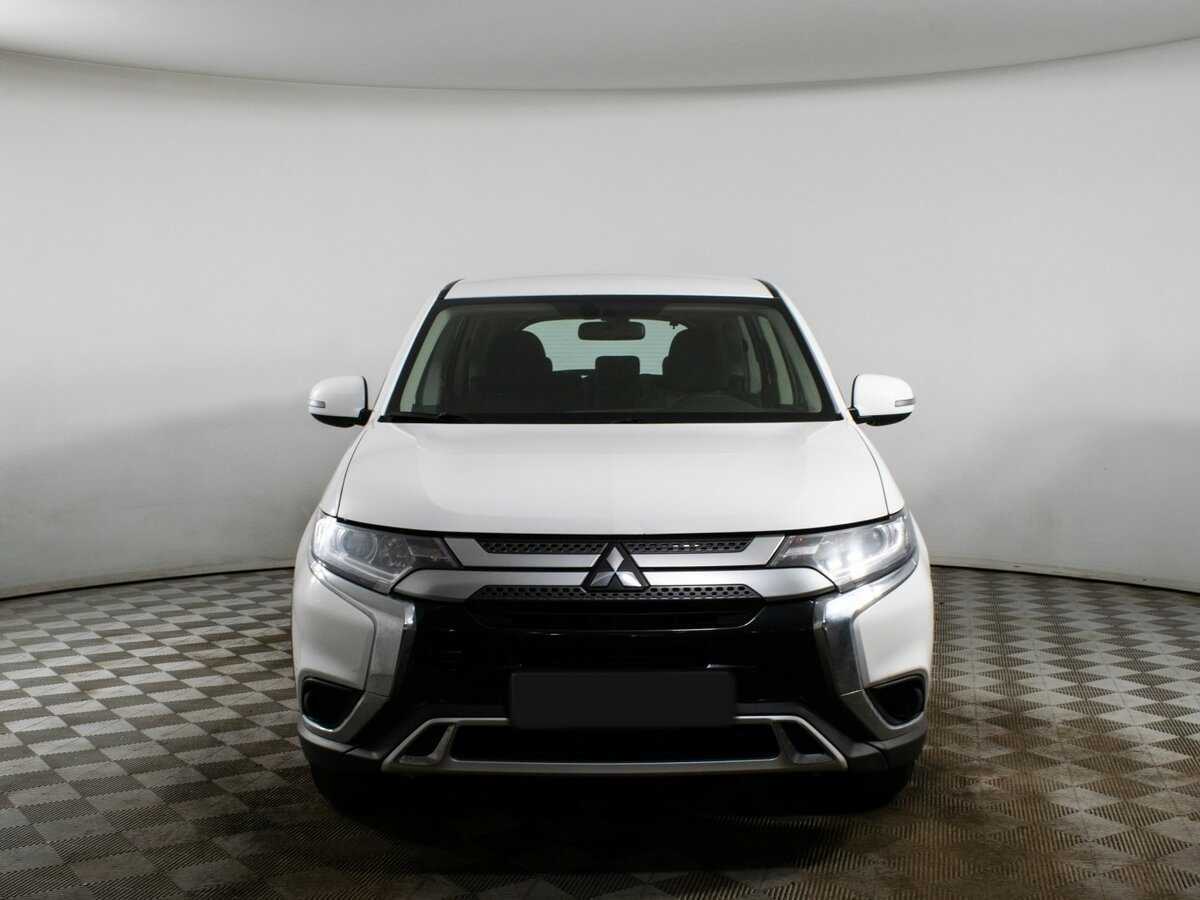 Купить Mitsubishi Outlander с пробегом. Фото: #1