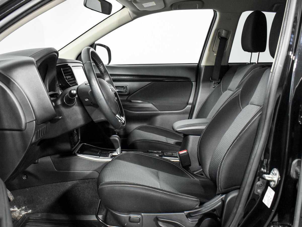 Купить Mitsubishi Outlander с пробегом. Фото: #9