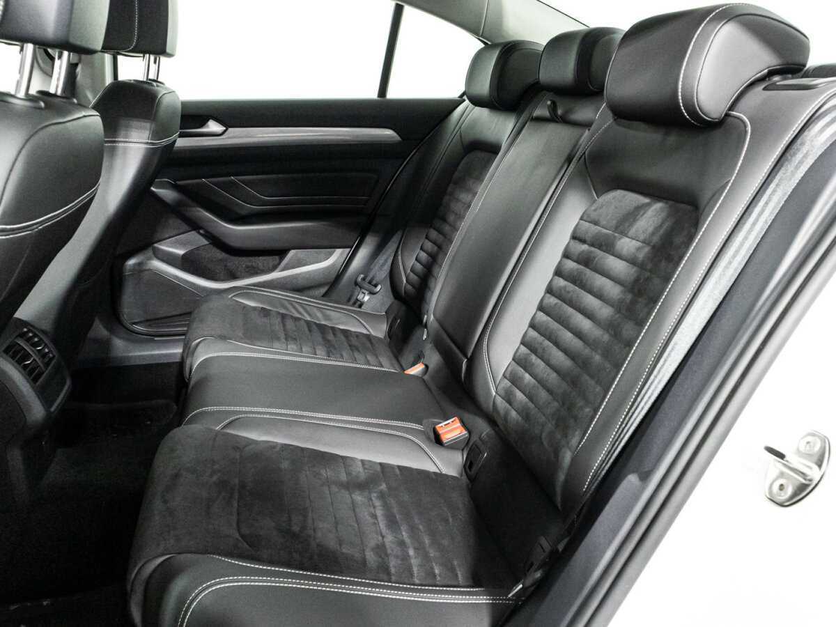 Купить Volkswagen Passat с пробегом. Фото: #9