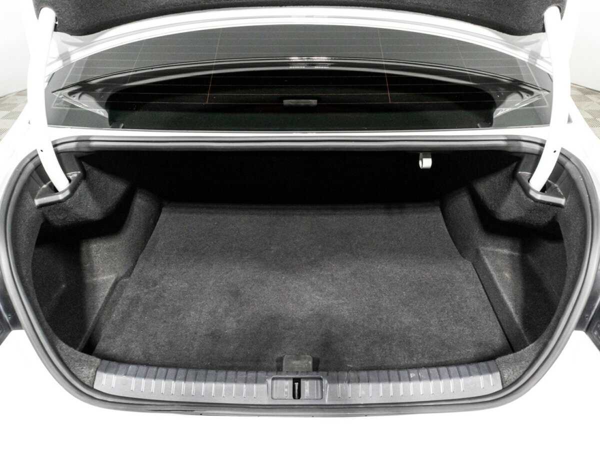 Купить Volkswagen Passat с пробегом. Фото: #14