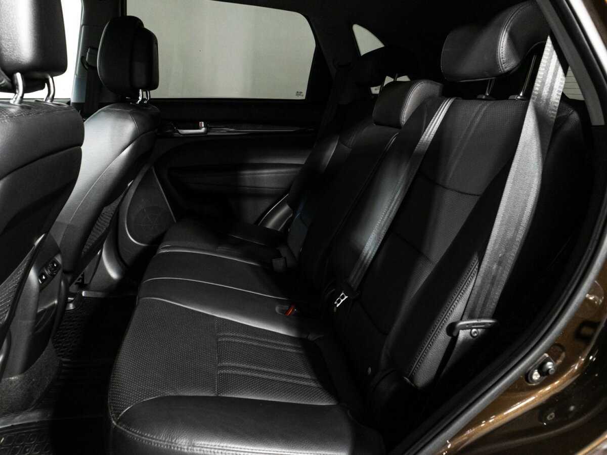 Купить Kia Sorento с пробегом. Фото: #9