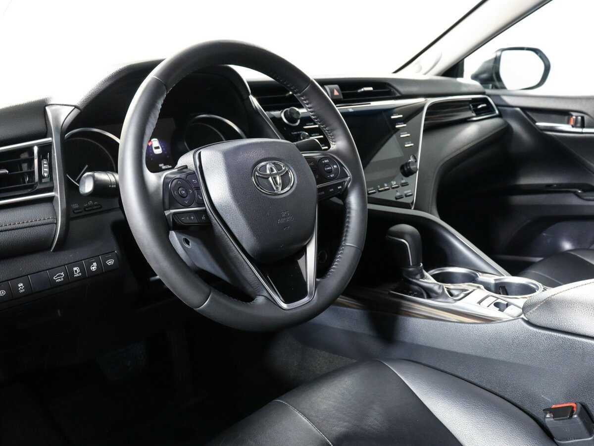Купить Toyota Camry с пробегом. Фото: #10