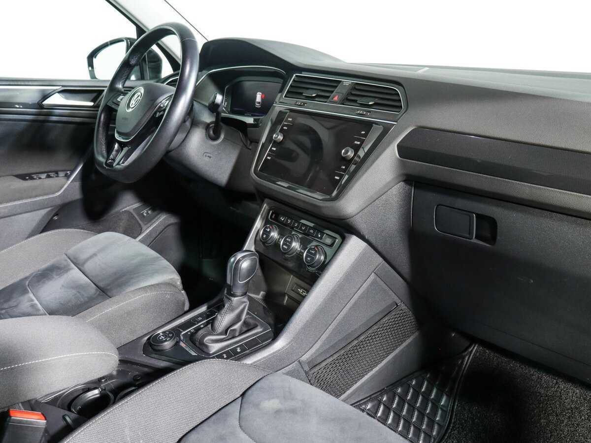 Купить Volkswagen Tiguan с пробегом. Фото: #5