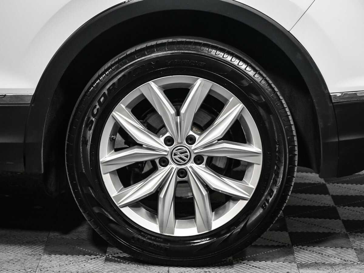 Купить Volkswagen Tiguan с пробегом. Фото: #15