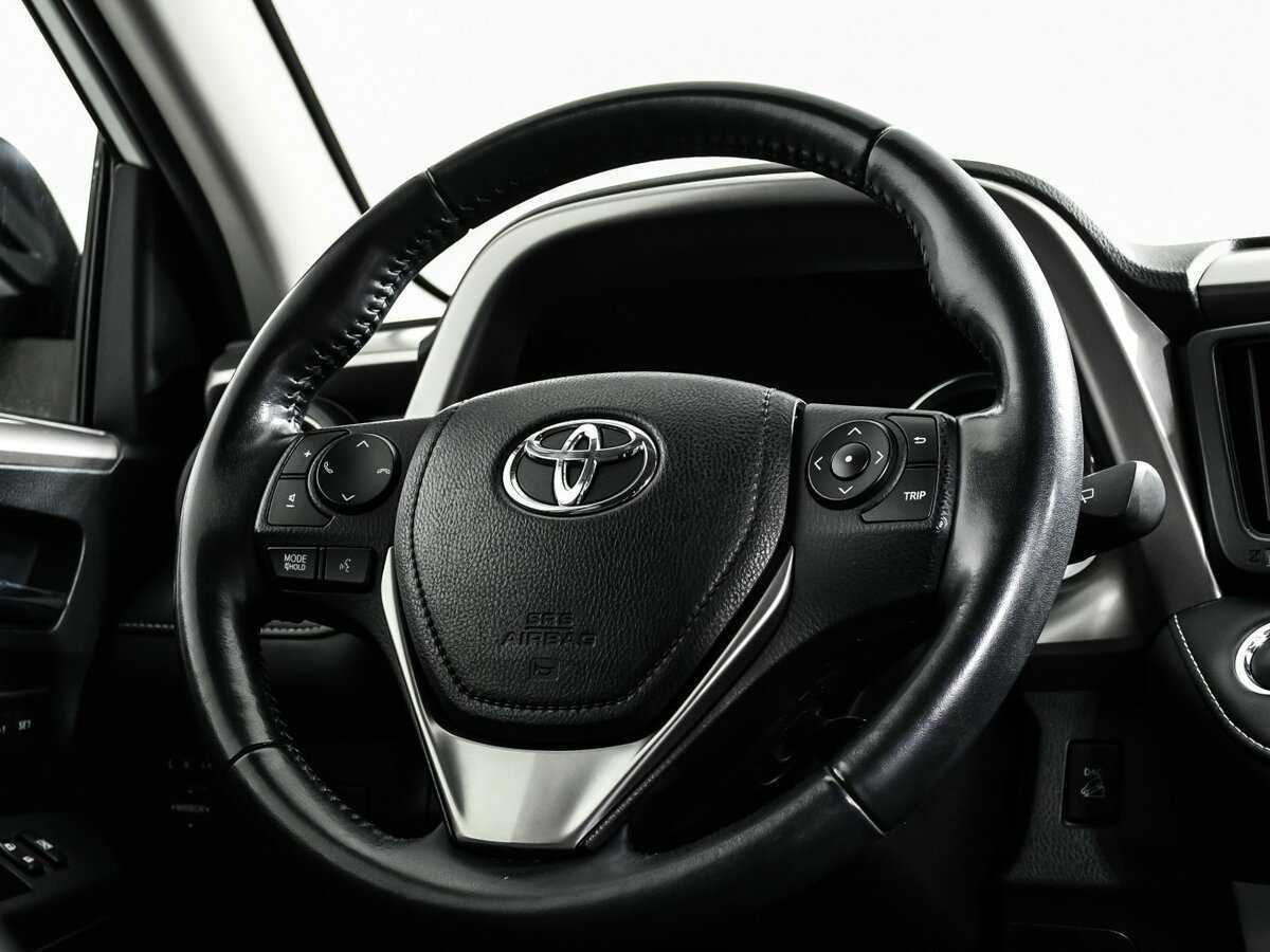 Купить Toyota RAV4 с пробегом. Фото: #11