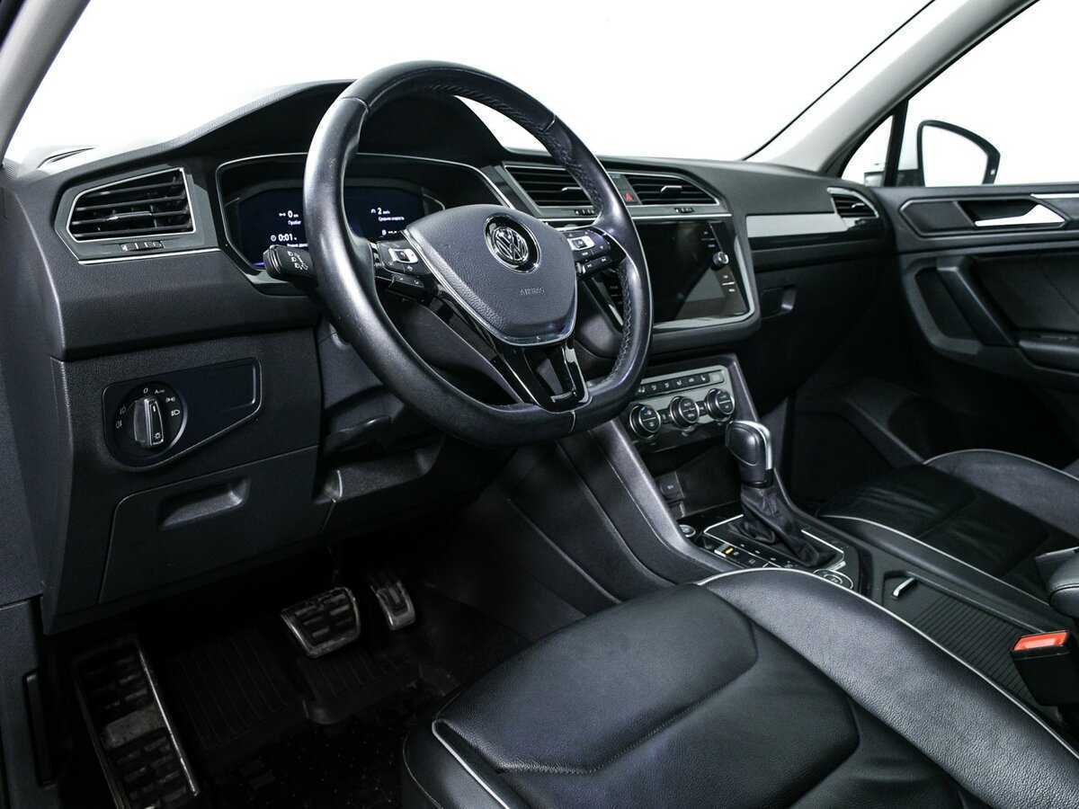 Купить Volkswagen Tiguan с пробегом. Фото: #12