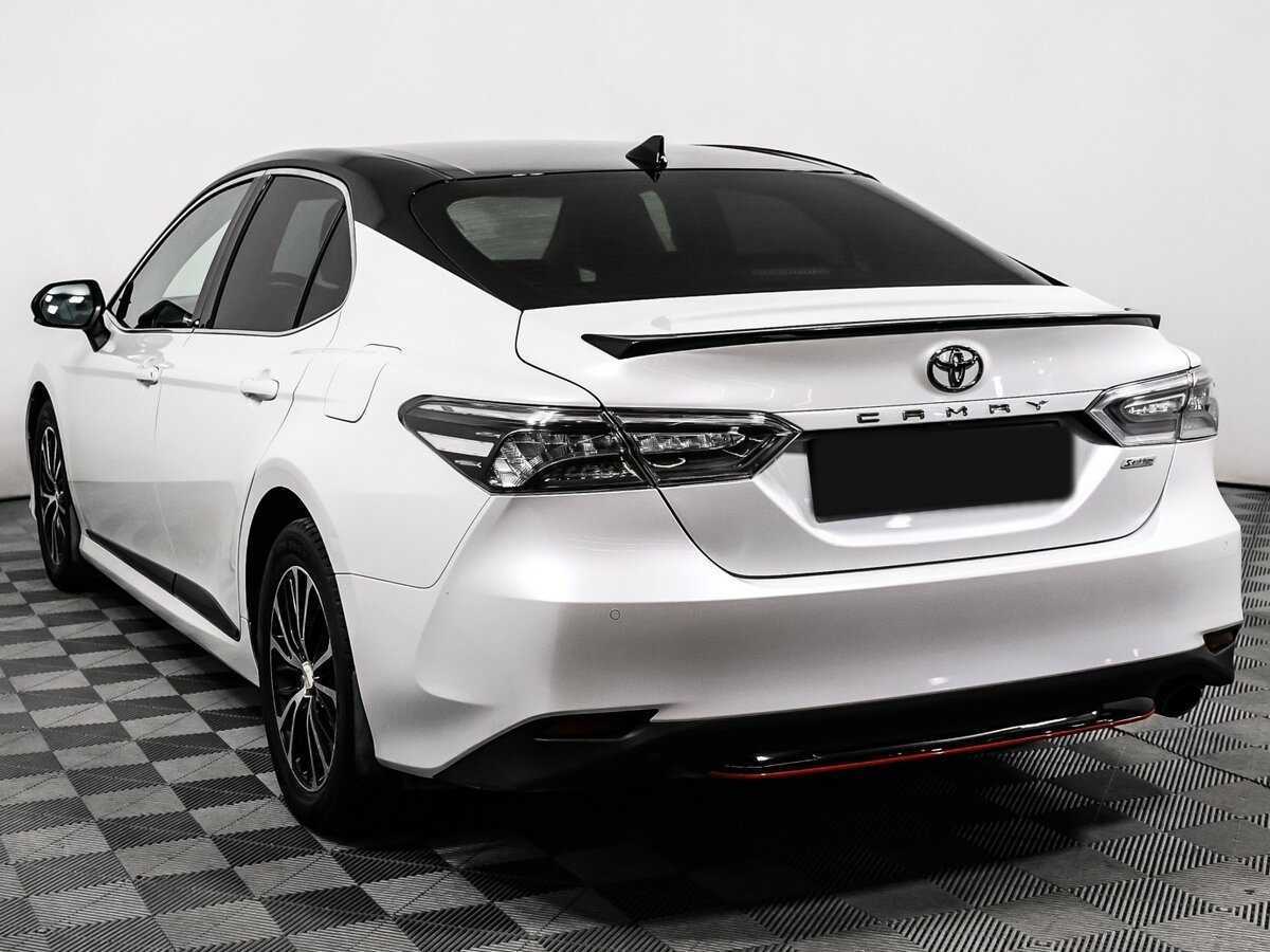 Купить Toyota Camry с пробегом. Фото: #6