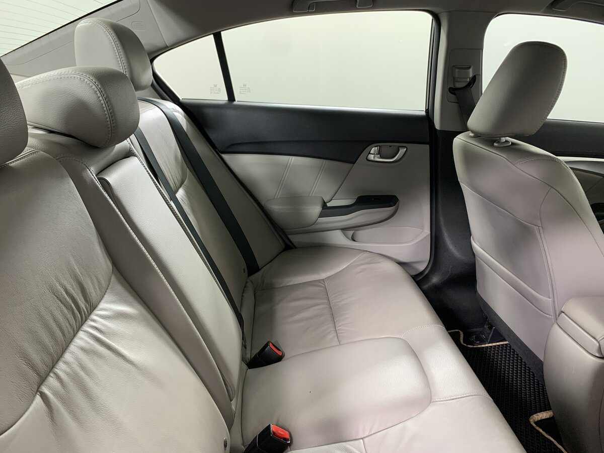 Купить Honda Civic с пробегом. Фото: #17