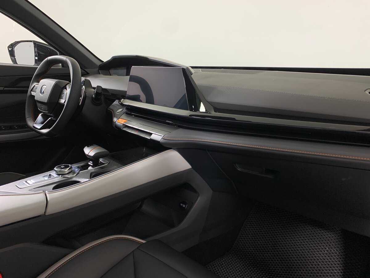 Купить Changan UNI-V с пробегом. Фото: #13