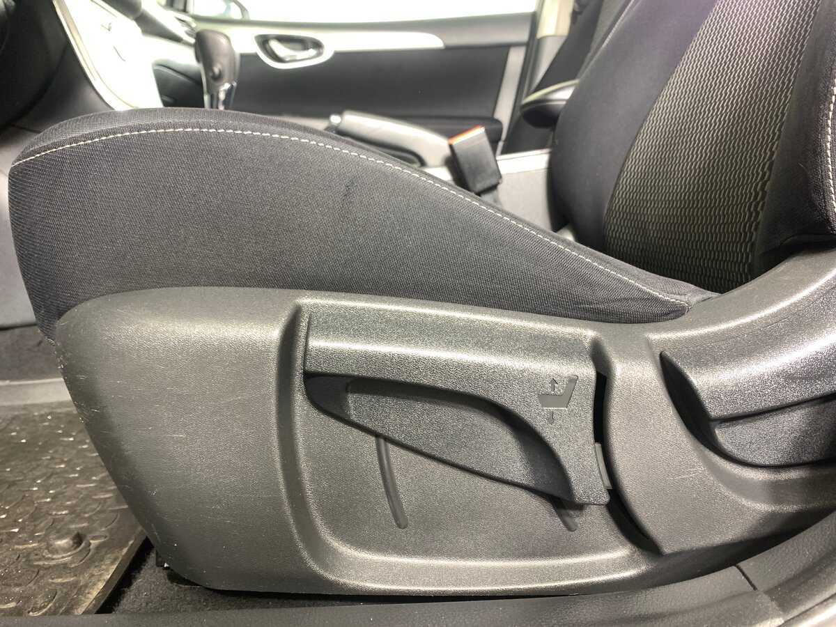 Купить Nissan Tiida с пробегом. Фото: #16