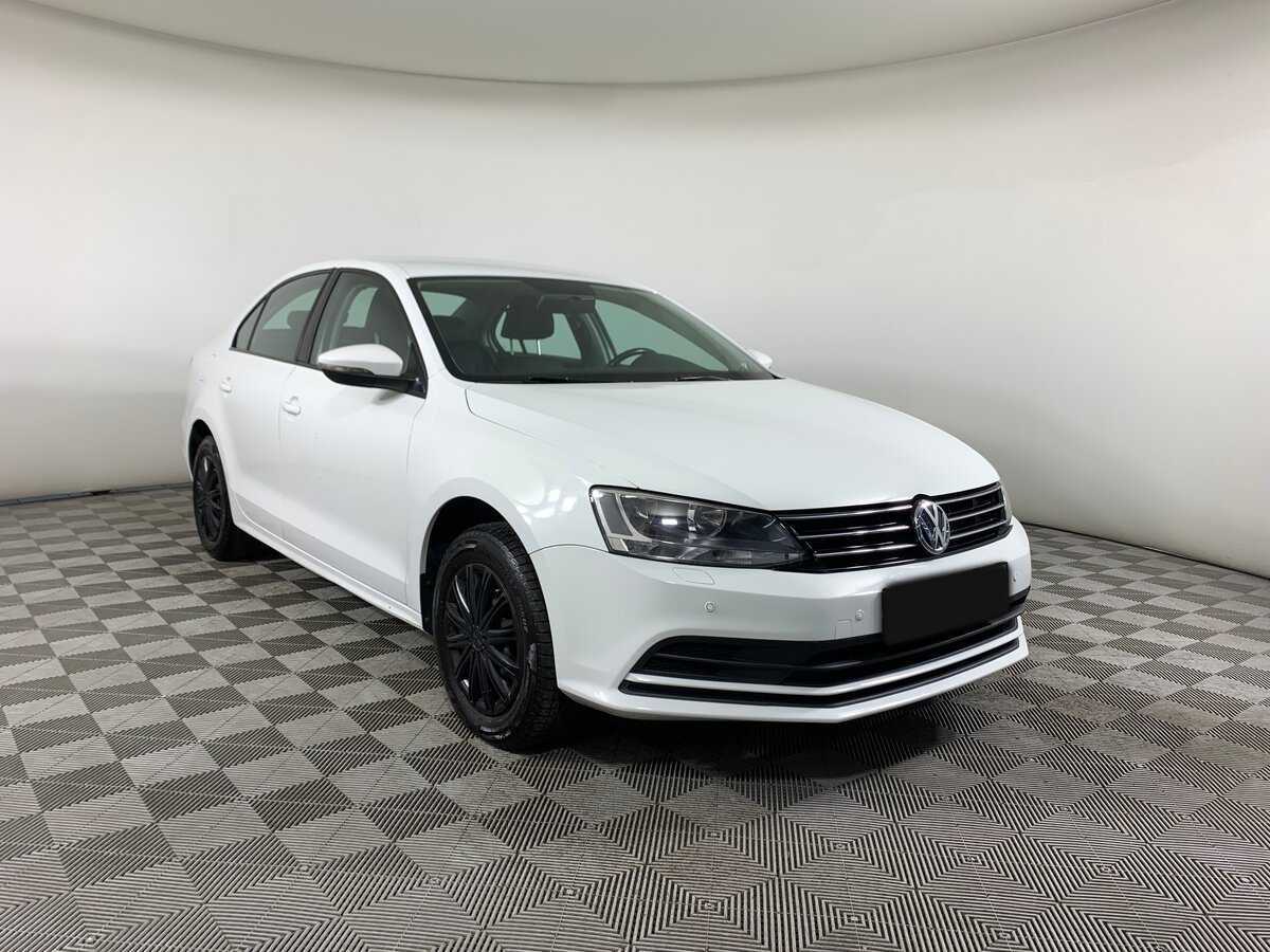 Купить Volkswagen Jetta с пробегом. Фото: #2
