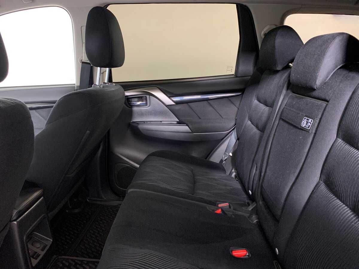 Купить Mitsubishi Pajero Sport с пробегом. Фото: #18