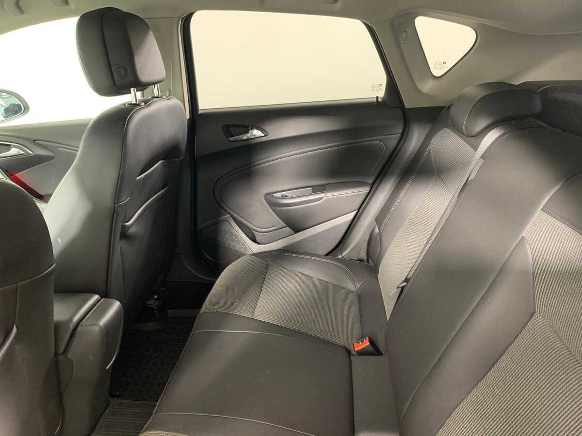 Купить Opel Astra с пробегом. Фото: #18