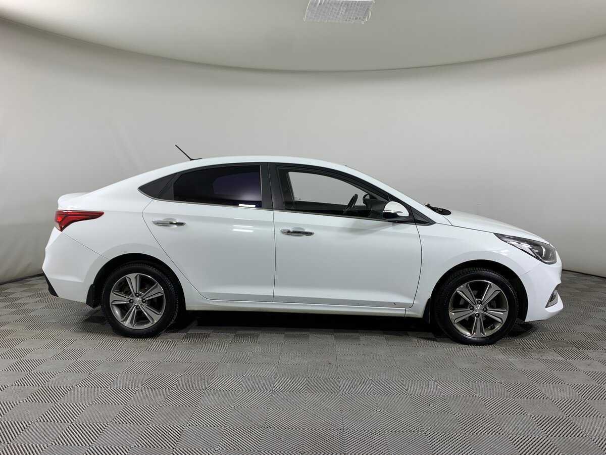 Купить Hyundai Solaris с пробегом. Фото: #3