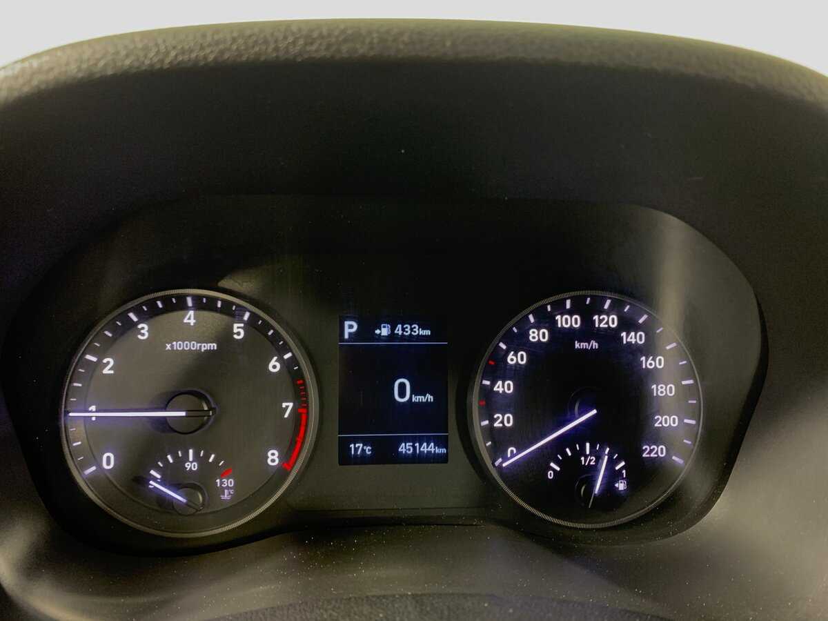 Купить Hyundai Solaris с пробегом. Фото: #14