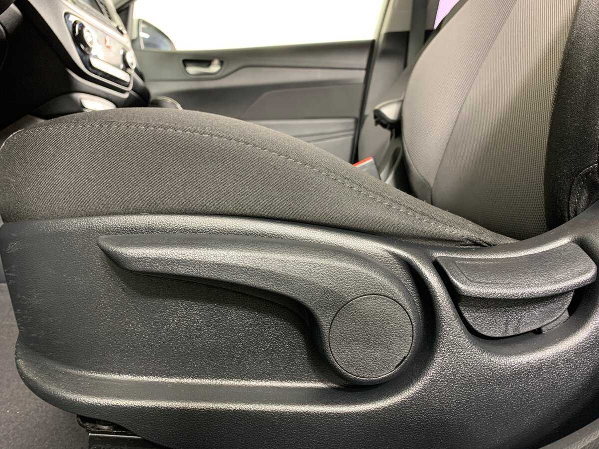 Купить Hyundai Solaris с пробегом. Фото: #16