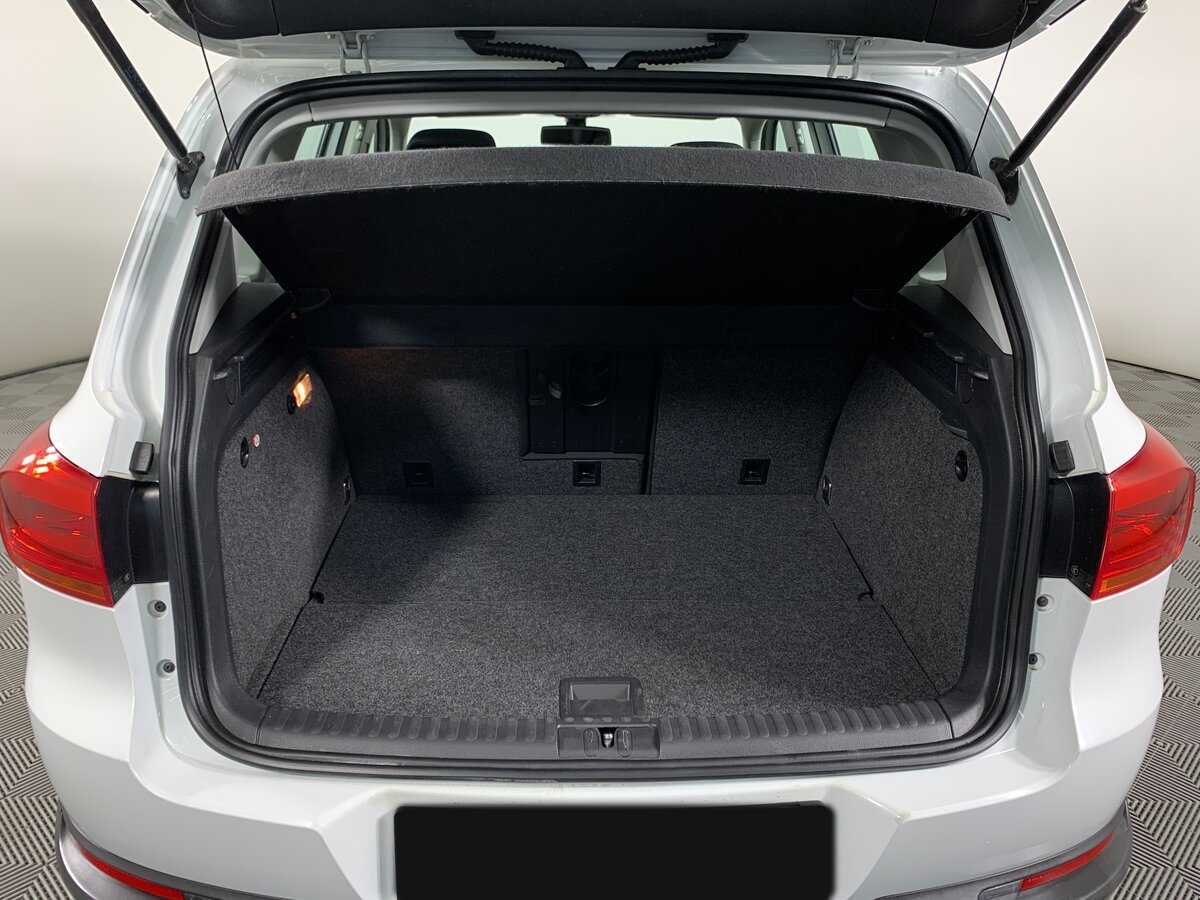 Купить Volkswagen Tiguan с пробегом. Фото: #19