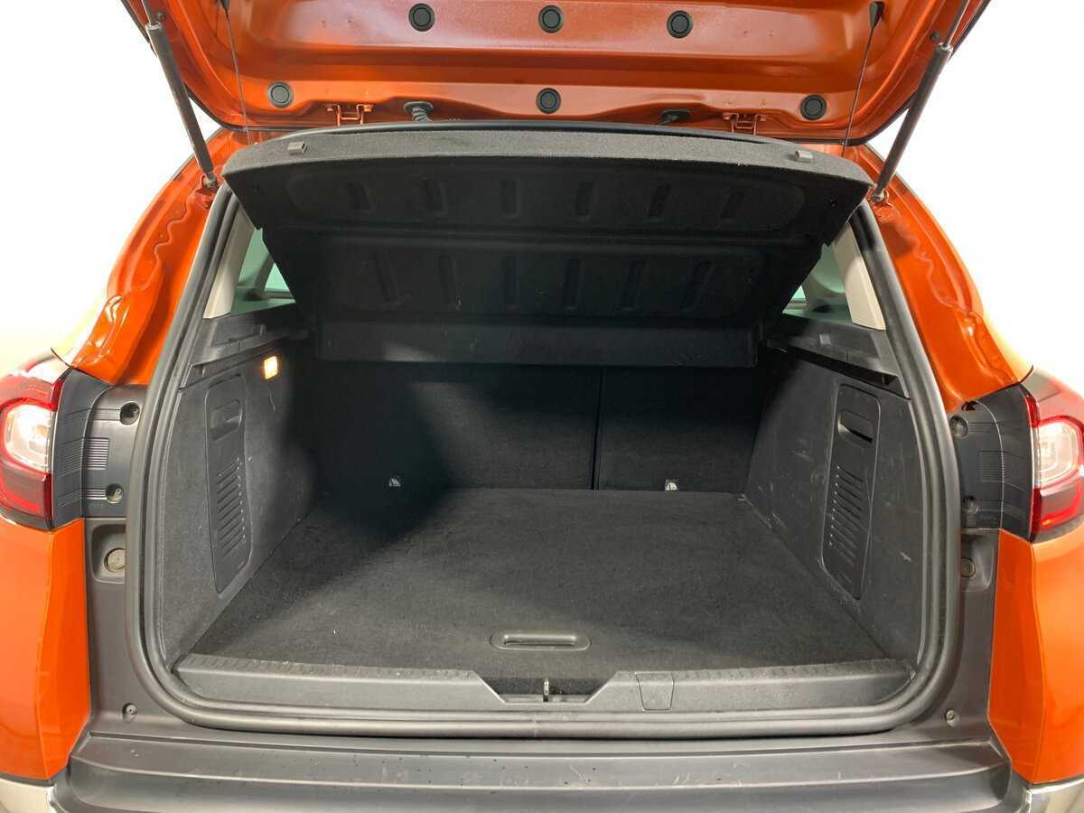 Купить Renault Kaptur с пробегом. Фото: #19