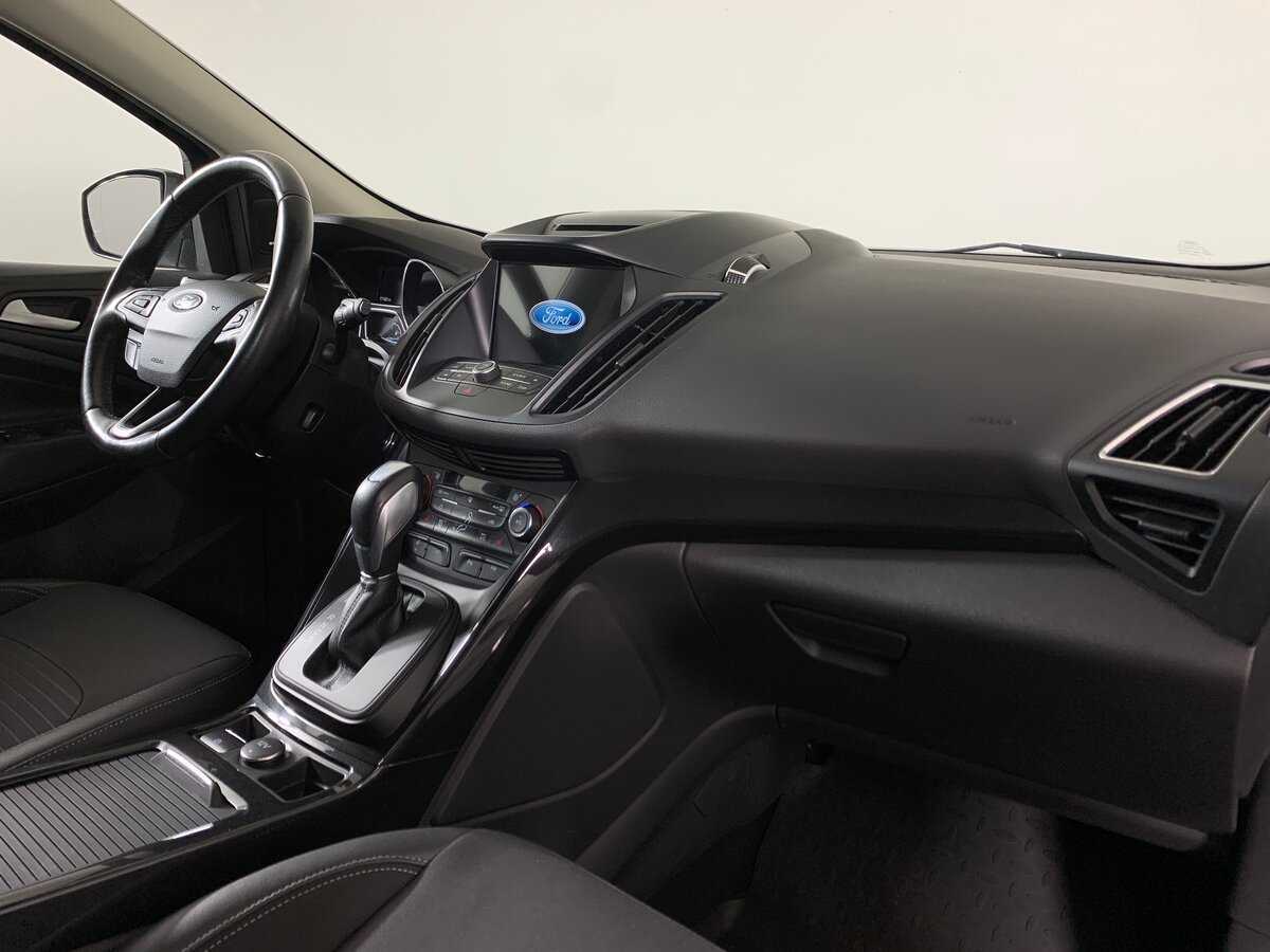 Купить Ford Kuga с пробегом. Фото: #13