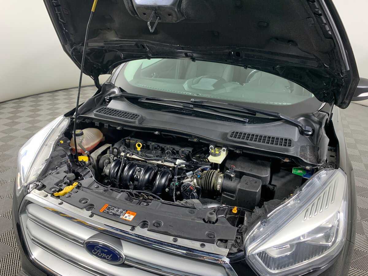 Купить Ford Kuga с пробегом. Фото: #10