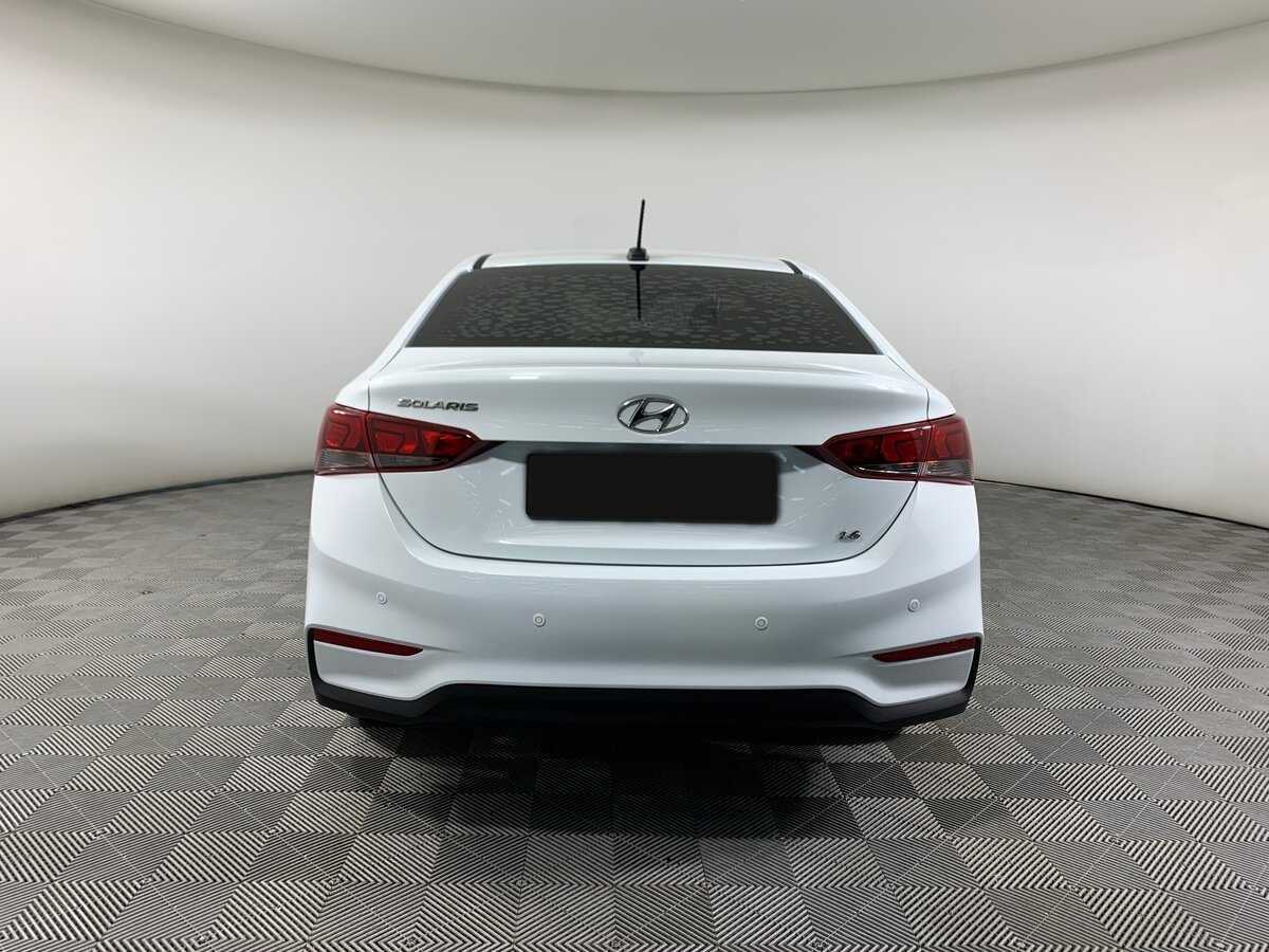 Купить Hyundai Solaris с пробегом. Фото: #4