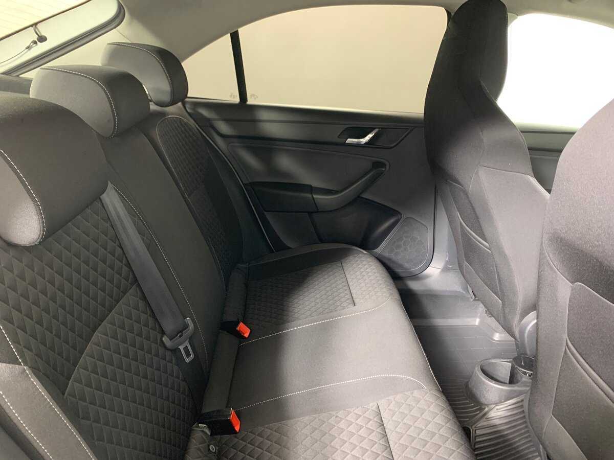 Купить Skoda Rapid с пробегом. Фото: #16