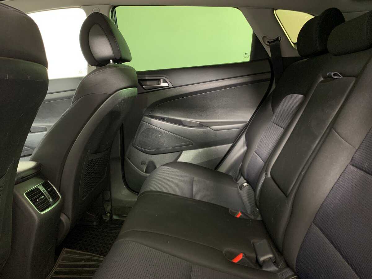 Купить Hyundai Tucson с пробегом. Фото: #18