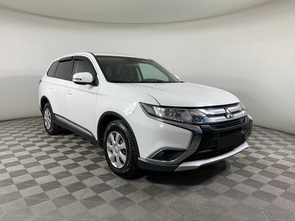 Купить Mitsubishi Outlander с пробегом. Фото: #2
