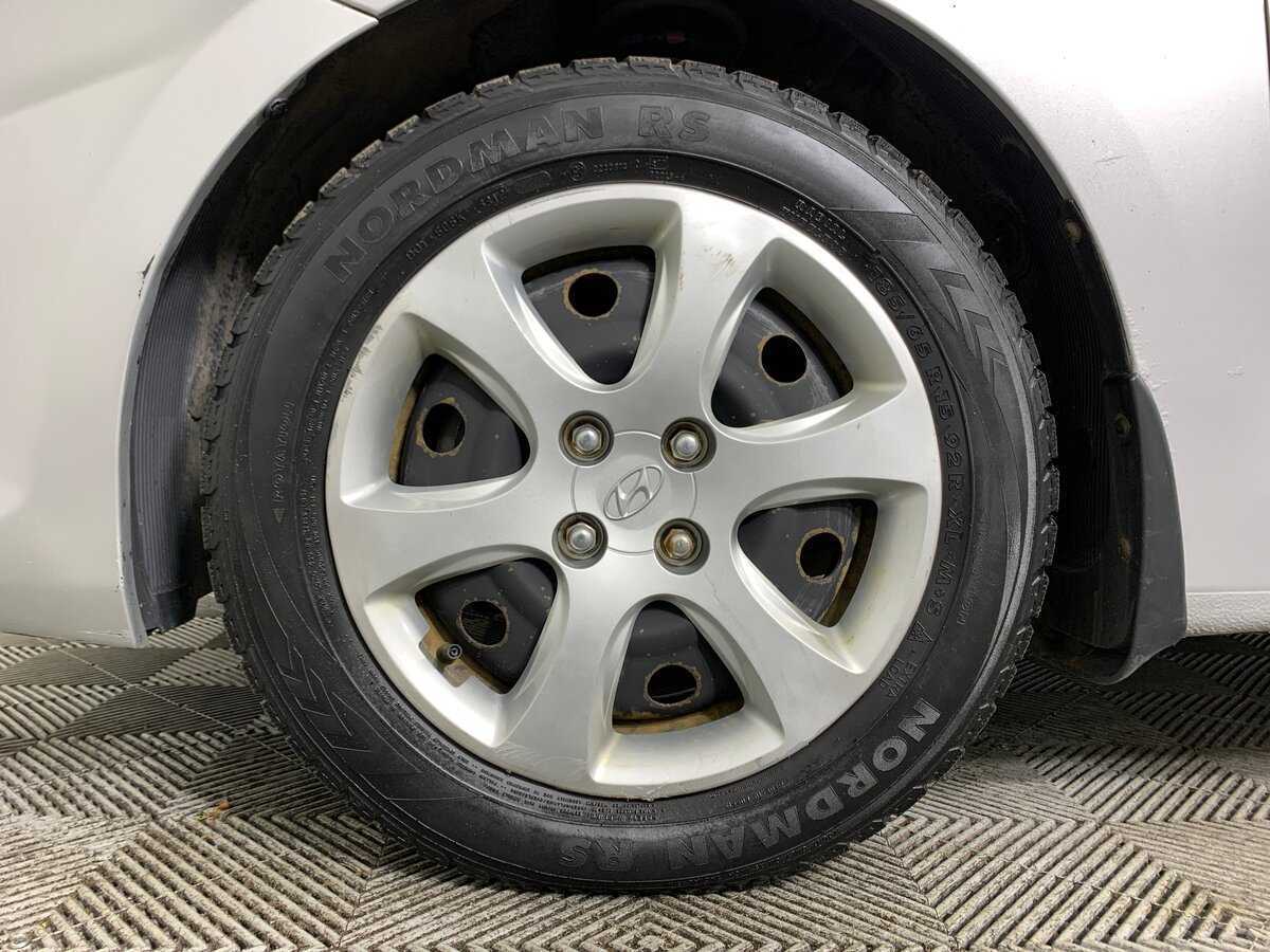 Купить Hyundai Solaris с пробегом. Фото: #8