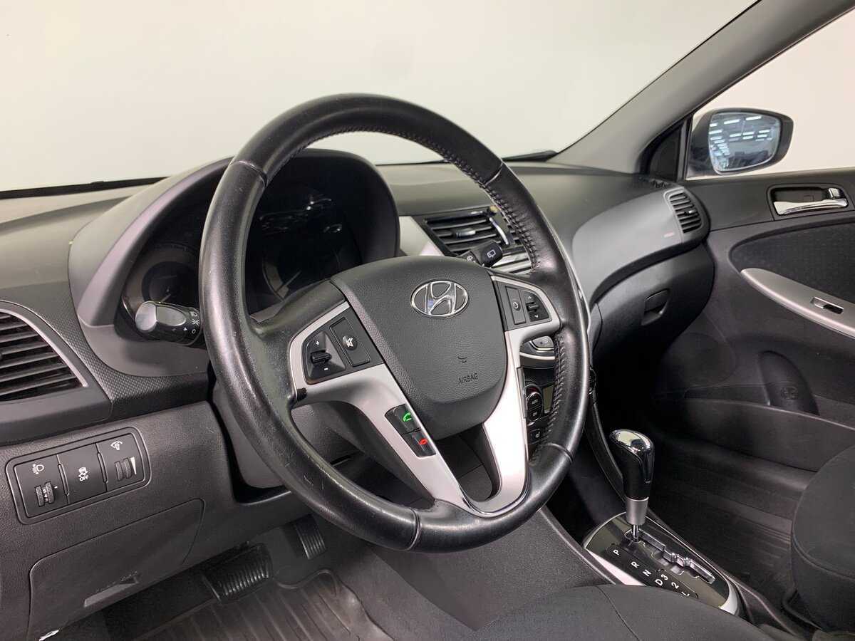 Купить Hyundai Solaris с пробегом. Фото: #11