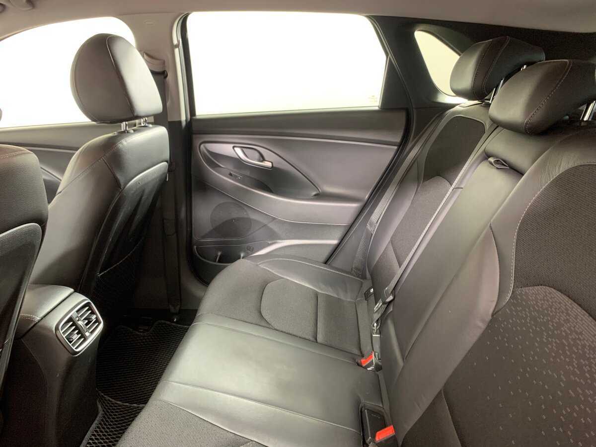 Купить Hyundai i30 с пробегом. Фото: #18