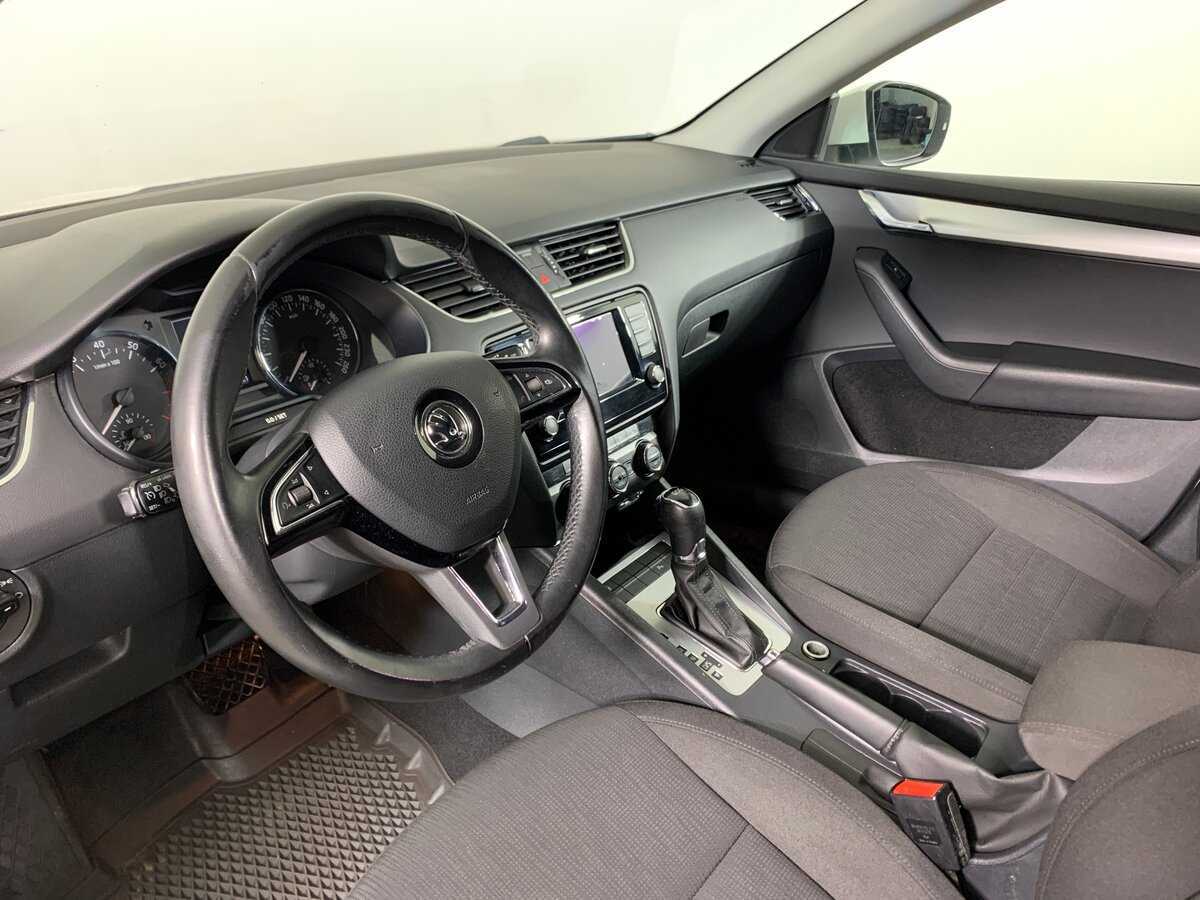 Купить Skoda Octavia с пробегом. Фото: #11